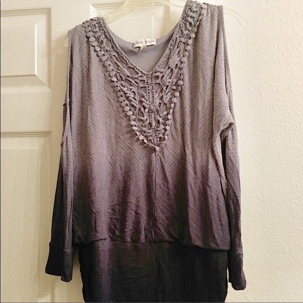 EUC Knox Rose Open Shoulder Sweater Ombré Blue💙